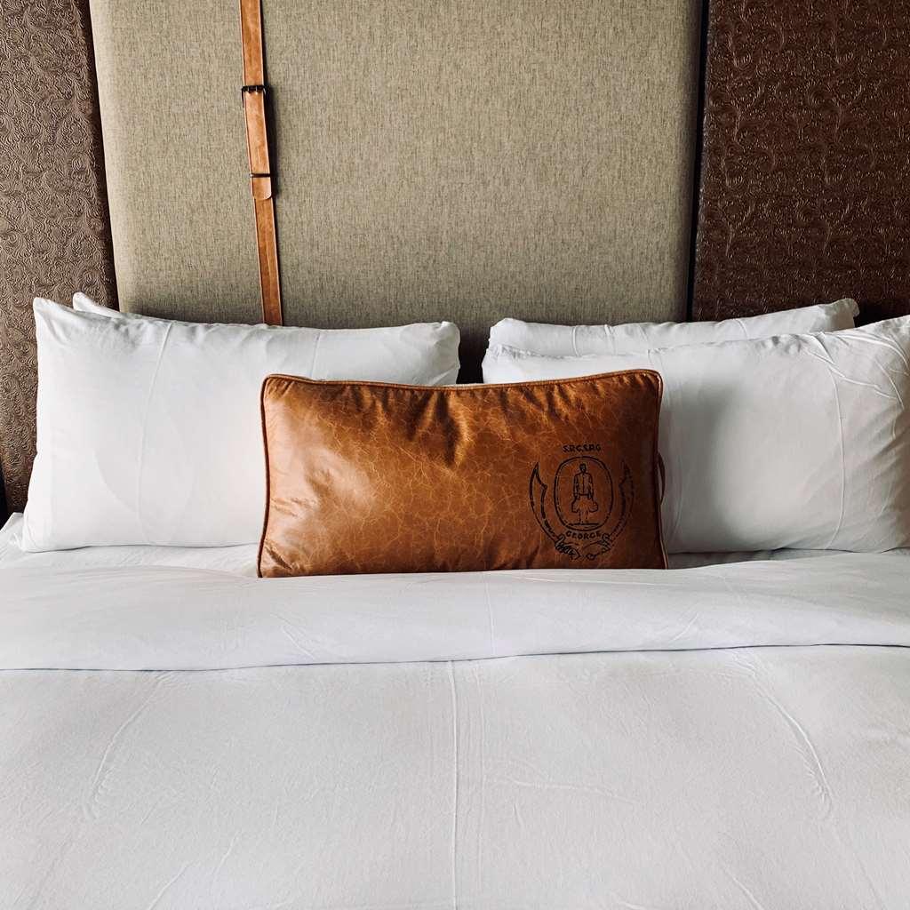 קולג' סטיישן The George, By Valencia Hotel Collection חדר תמונה