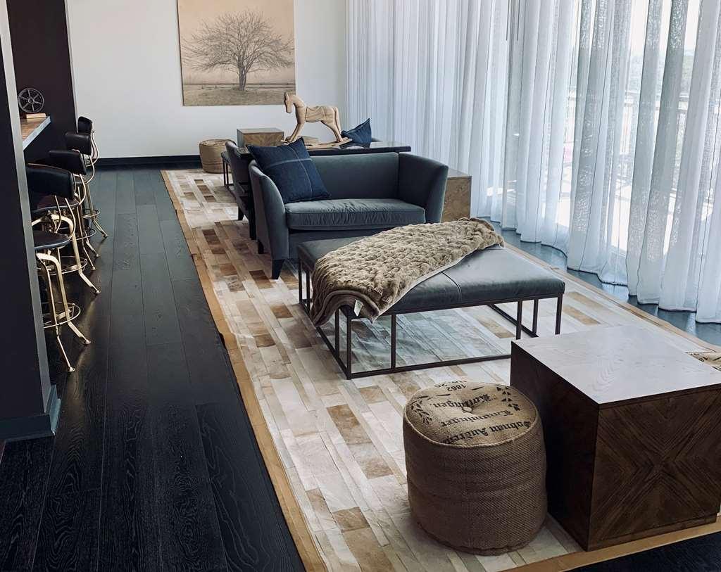 קולג' סטיישן The George, By Valencia Hotel Collection חדר תמונה