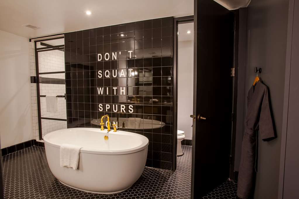 קולג' סטיישן The George, By Valencia Hotel Collection חדר תמונה