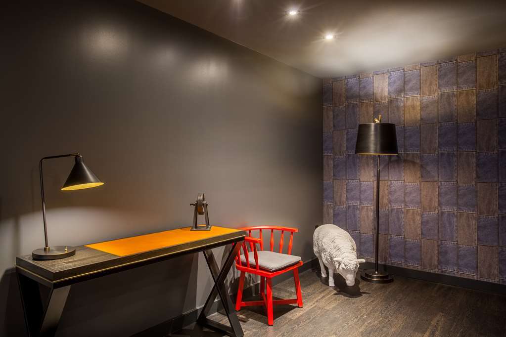 קולג' סטיישן The George, By Valencia Hotel Collection חדר תמונה