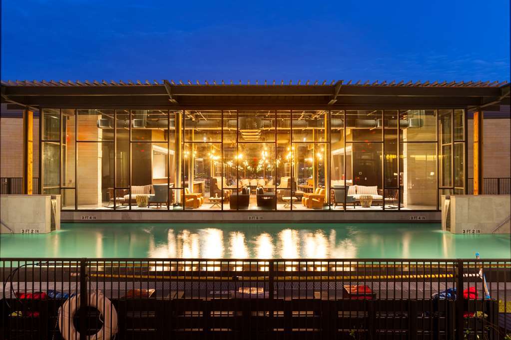 קולג' סטיישן The George, By Valencia Hotel Collection מתקנים תמונה
